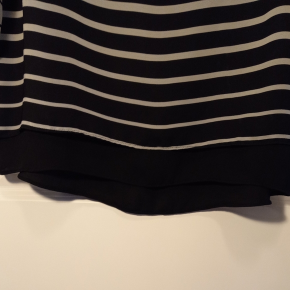 AB Studio EUC, Black & Off White Striped Hi Lo Tunic, Sz S, Split Back - Picture 4 of 9